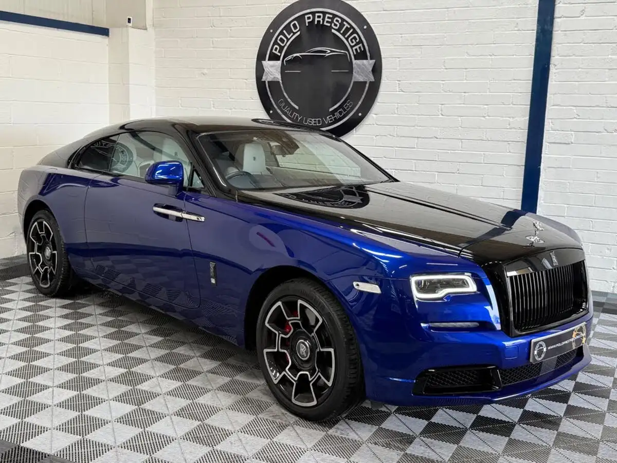 2023-rolls-royce-wraith-66-black-badge-big-6