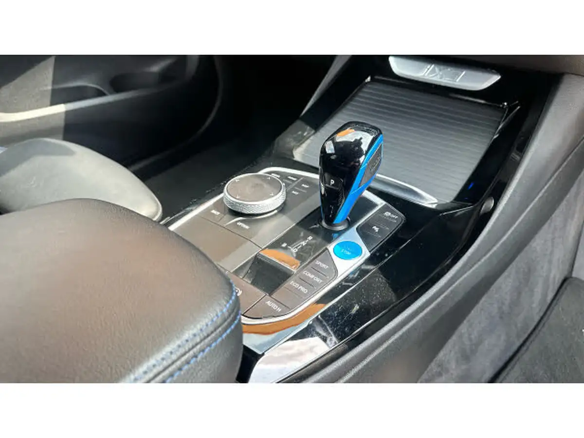 2022-bmw-ix3-e-m-sport-big-9