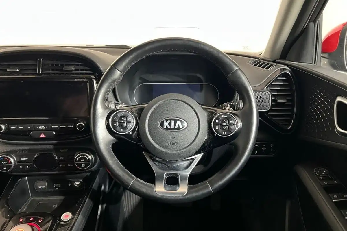 2021-kia-soul-ev-first-edition-big-14