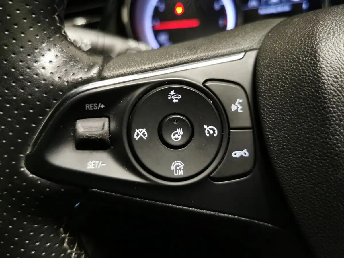 2019-vauxhall-insignia-grand-sport-15-turbo-sri-vx-line-nav-ss-big-26