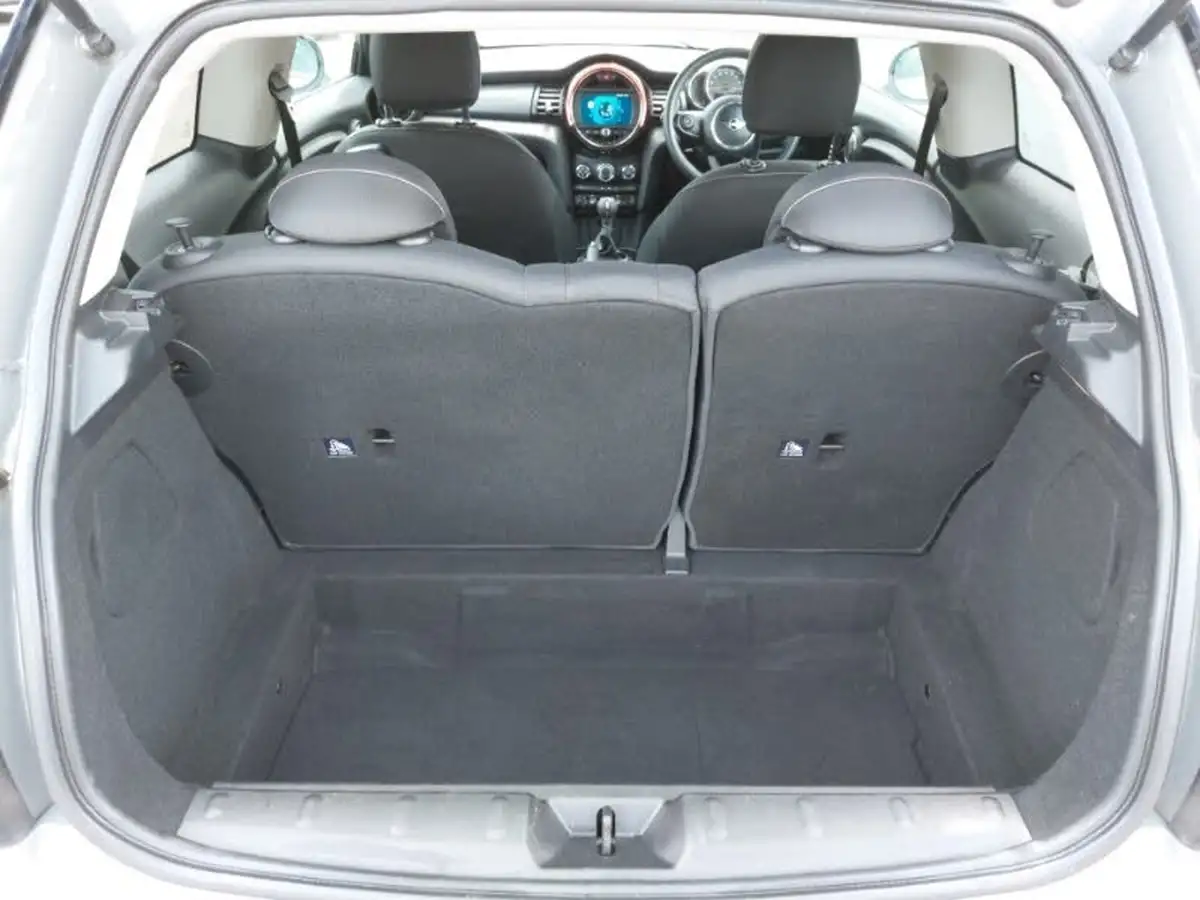 2018-mini-cooper-15-cooper-series-ii-ss-hatchback-3d-big-7