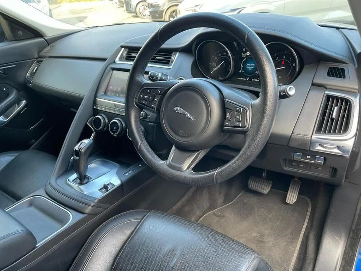 2019-jaguar-e-pace-20-i4-se-200ps-big-6