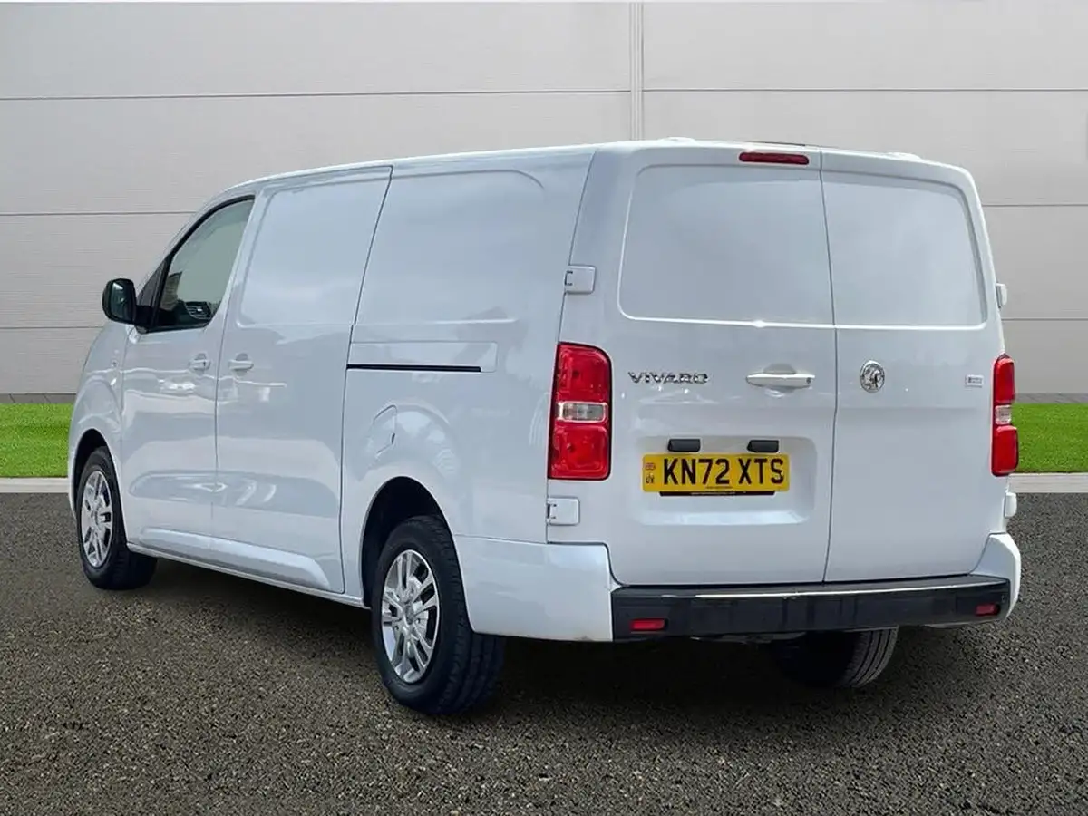2022-vauxhall-vivaro-15td-2900-l2h1-sportive-big-4