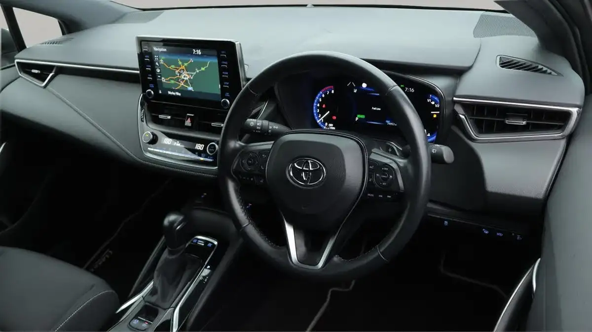 2020-toyota-corolla-20-vvt-i-design-spare-wheel-touring-sports-big-9