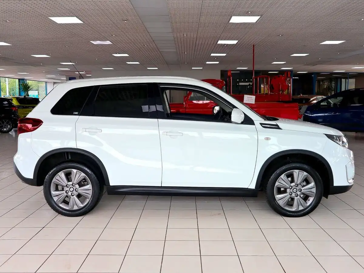 2022-suzuki-vitara-14-boosterjet-sz-t-big-5