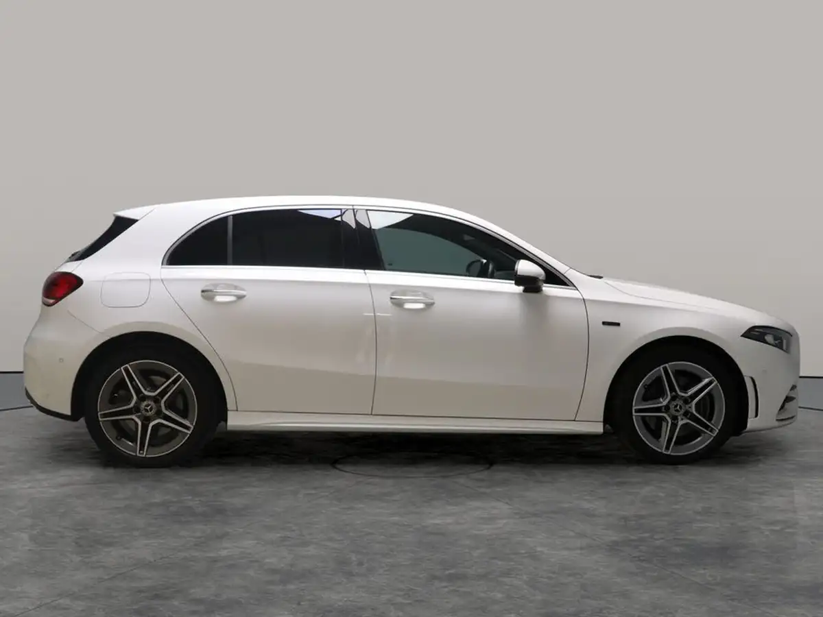 2020-mercedes-benz-a-class-13-a250e-amg-line-premium-plus-hatchback-5d-big-13