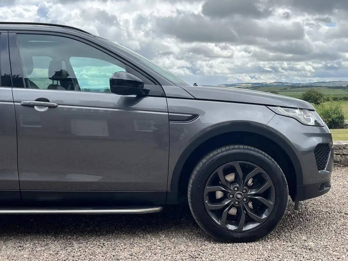 2019-land-rover-discovery-sport-20td4-landmark-big-4