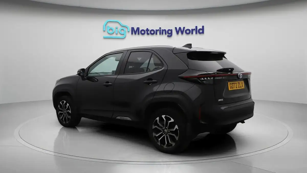 2022-toyota-yaris-cross-15-vvt-i-design-big-5