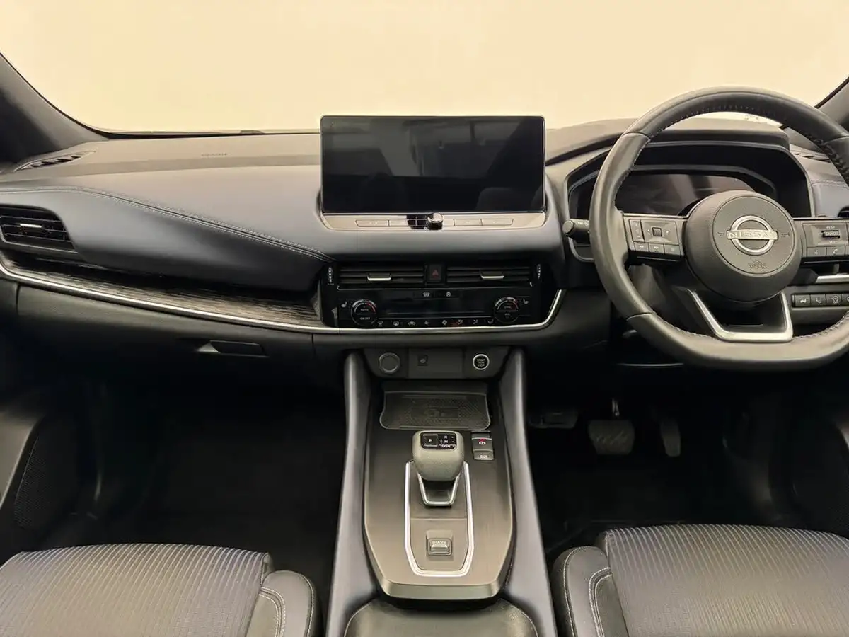 2023-nissan-qashqai-13-dig-t-tekna-158ps-xtronic-big-3