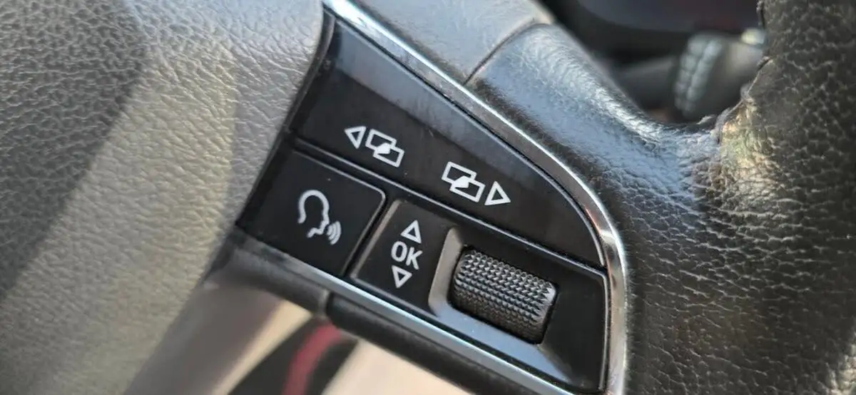 2015-seat-leon-12-se-tech-pack-tsi-110ps-hatchback-5d-big-24