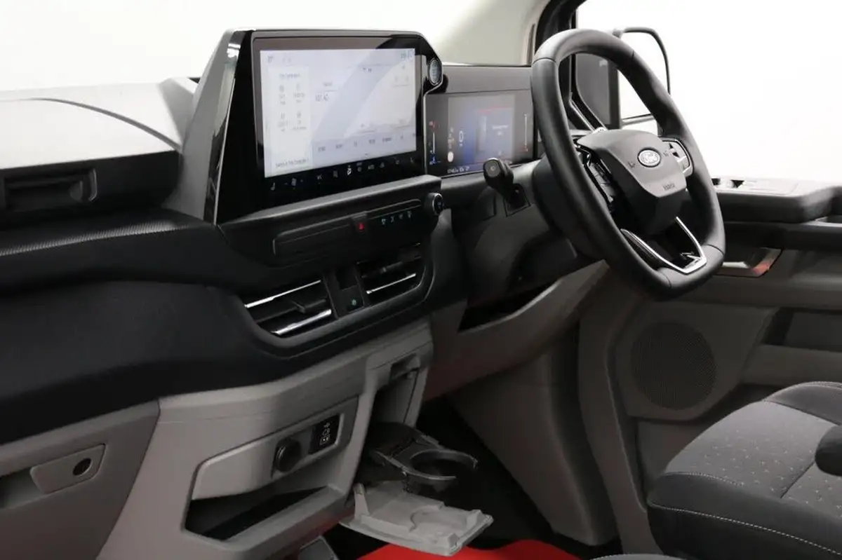 2024-ford-transit-custom-20tdci-320-l1h1-limited-136pseu6e-panel-van-1996cc-auto-big-49