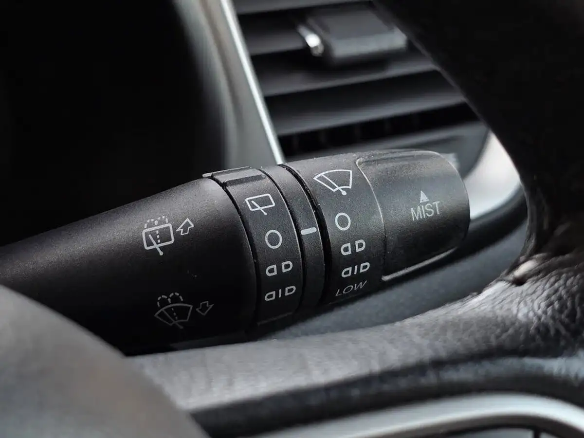 2016-jeep-renegade-14-multiair-ii-longitude-big-27