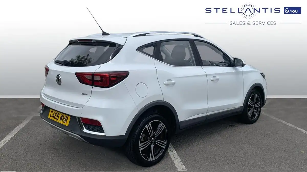 2019-mg-zs-suv-15-vti-tech-exclusive-106ps-big-2