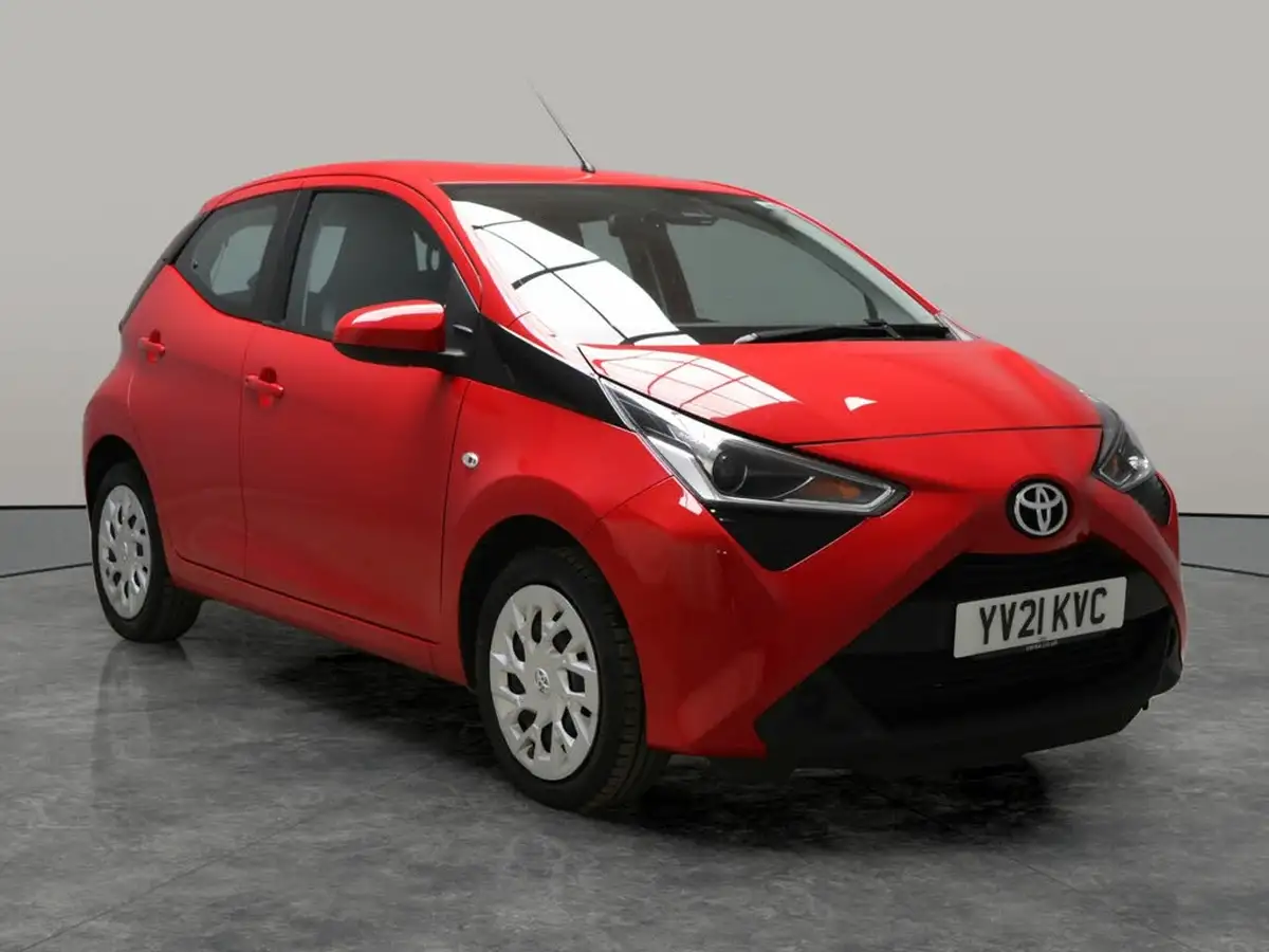 2021-toyota-aygo-10-vvt-i-x-play-tss-big-9