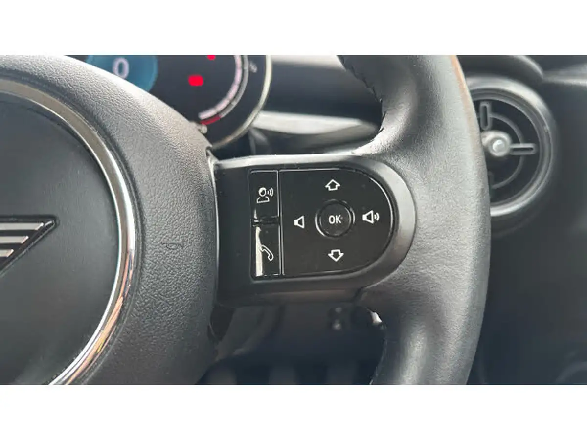 2021-mini-cooper-15-cooper-classic-hatchback-3d-big-17