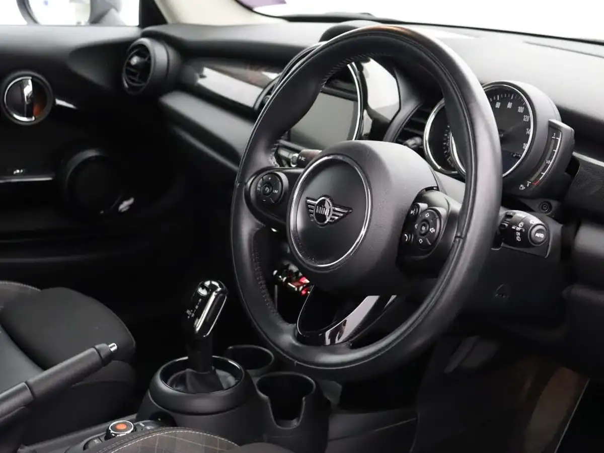 2018-mini-cooper-15-cooper-ss-hatchback-3d-auto-big-18
