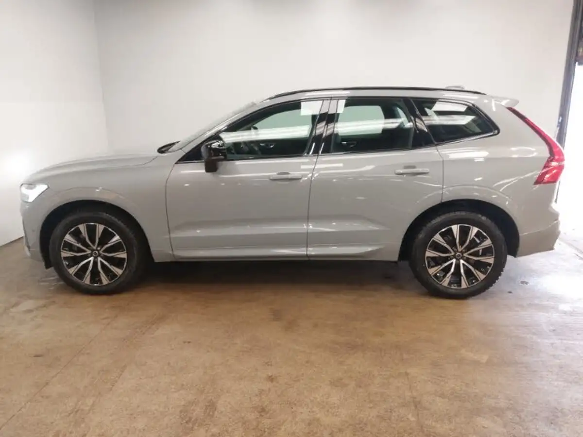 2023-volvo-xc60-20-b5-plus-big-3