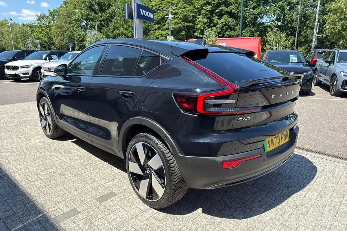 2023-volvo-c40-e-twin-recharge-ultimate-big-8