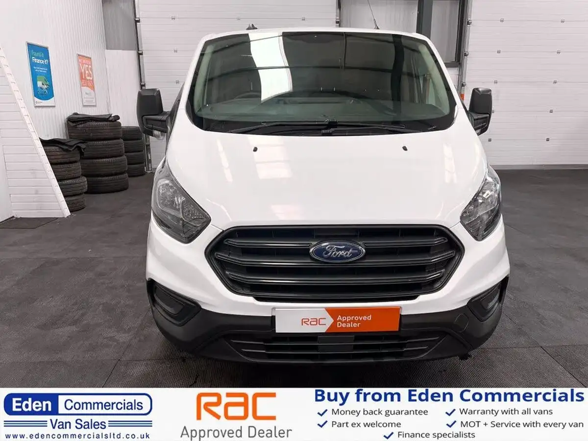 2019-ford-transit-custom-20tdci-300-l1h1-105pseu6-panel-van-big-7