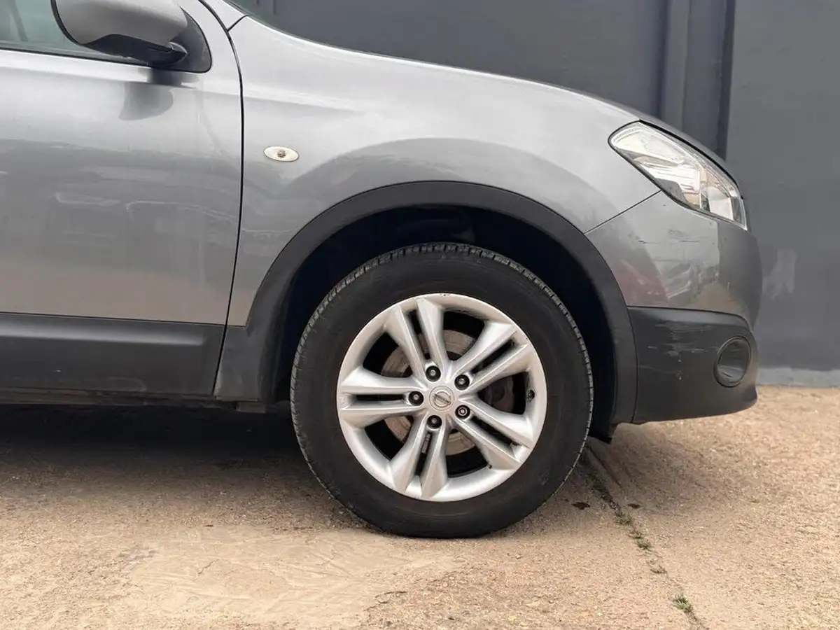 2012-nissan-qashqai-16-acenta-big-32