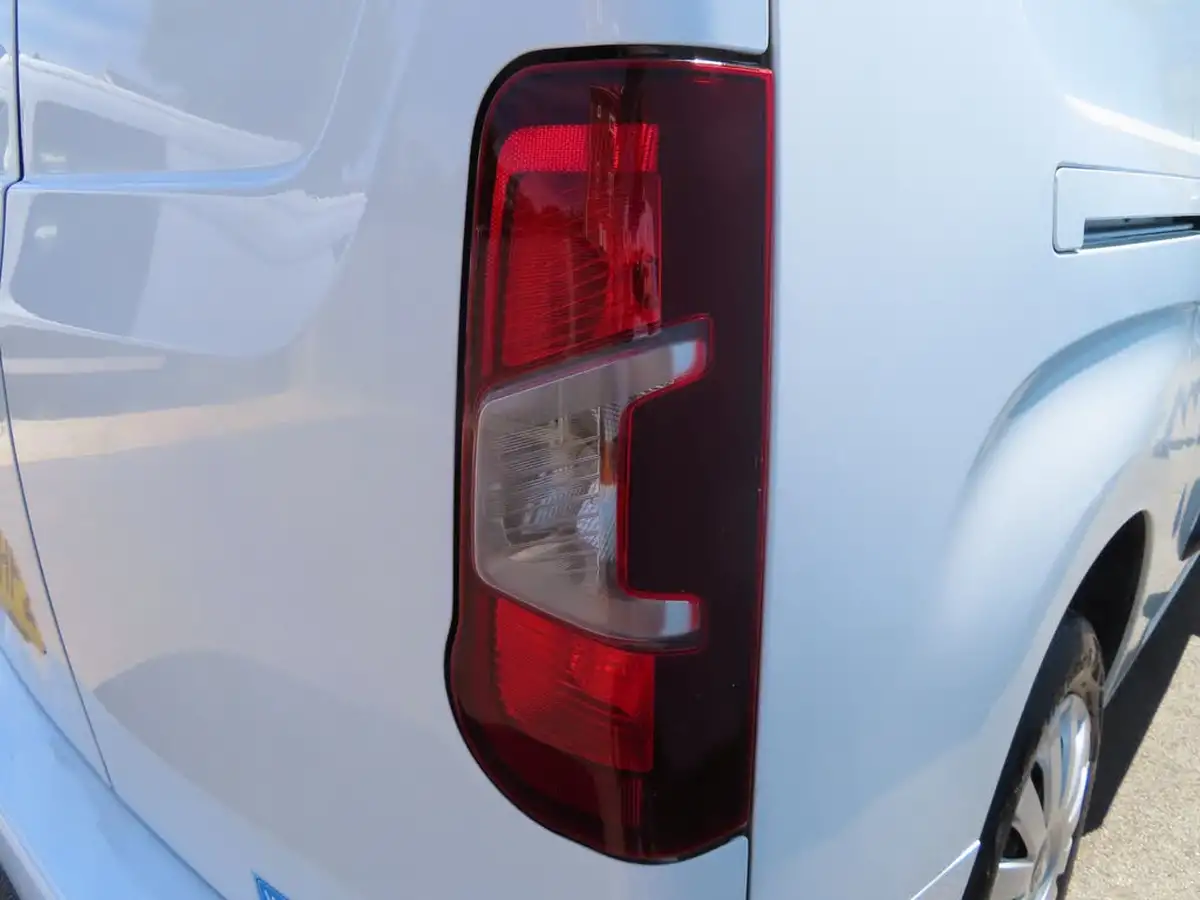 2020-vauxhall-combo-15cdti-sportive-2300-100pseu6d-t-l2h1-crewcab-big-24