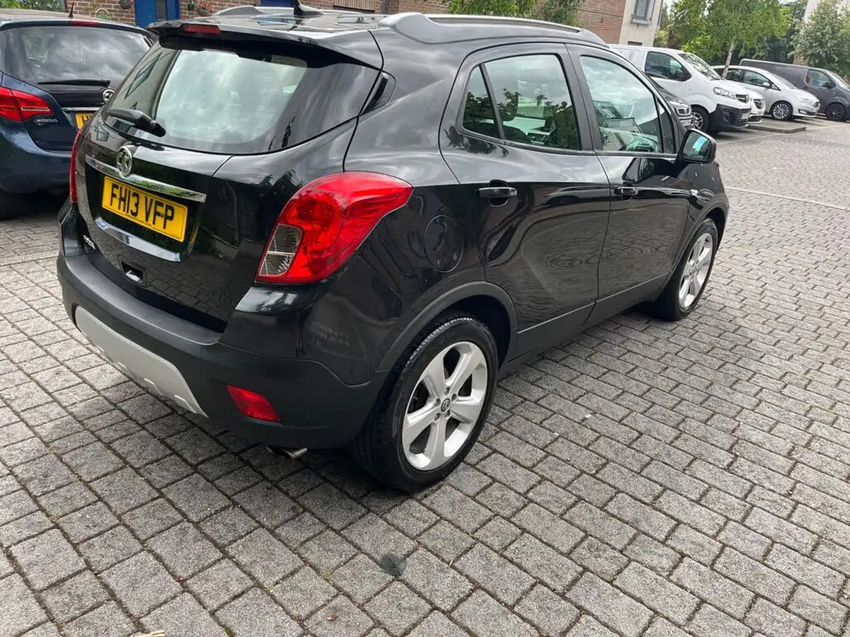 2013-vauxhall-mokka-16-exclusiv-big-14