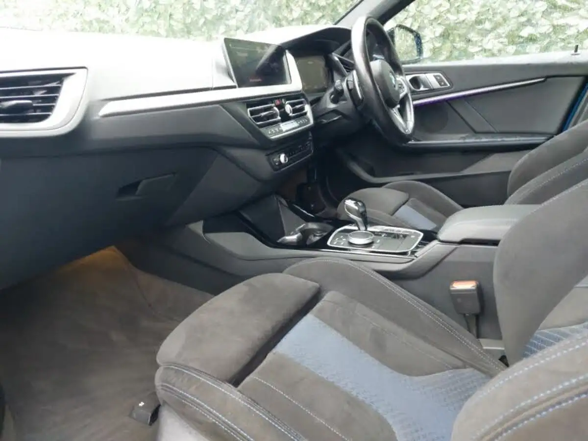 2021-bmw-1-series-20-m135i-xdrive-big-4