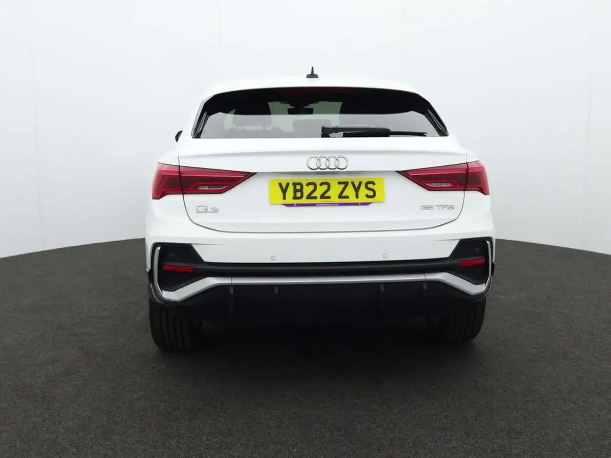 2022-audi-q3-15-35-tfsi-s-line-cod-sportback-tronic-big-3