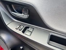 2018-toyota-yaris-15-vvt-i-icon-navi-hybrid-small-40