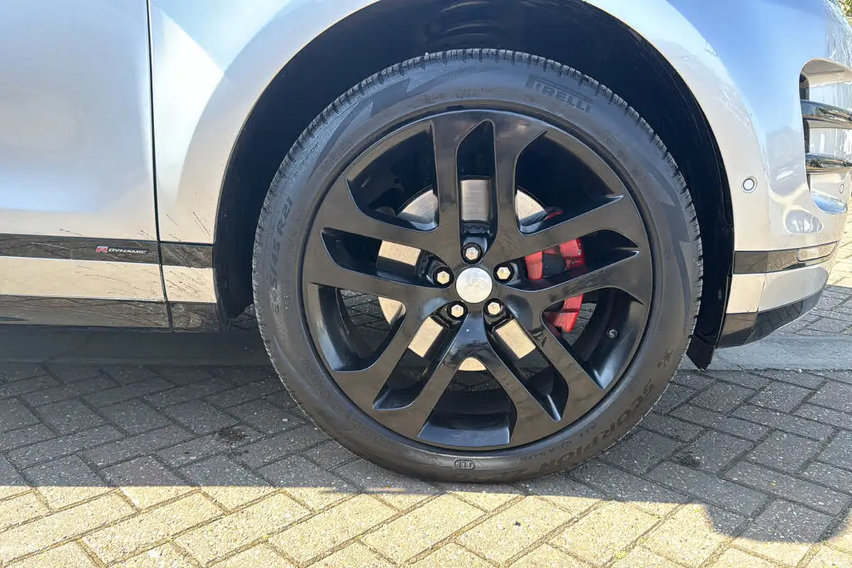 2019-land-rover-range-rover-evoque-20-p250-r-dynamic-hse-big-45