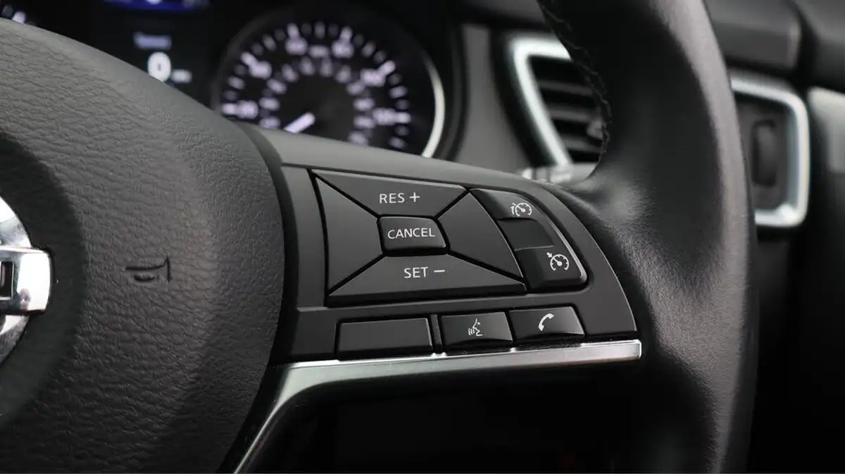 2021-nissan-qashqai-13-dig-t-n-motion-140ps-big-26