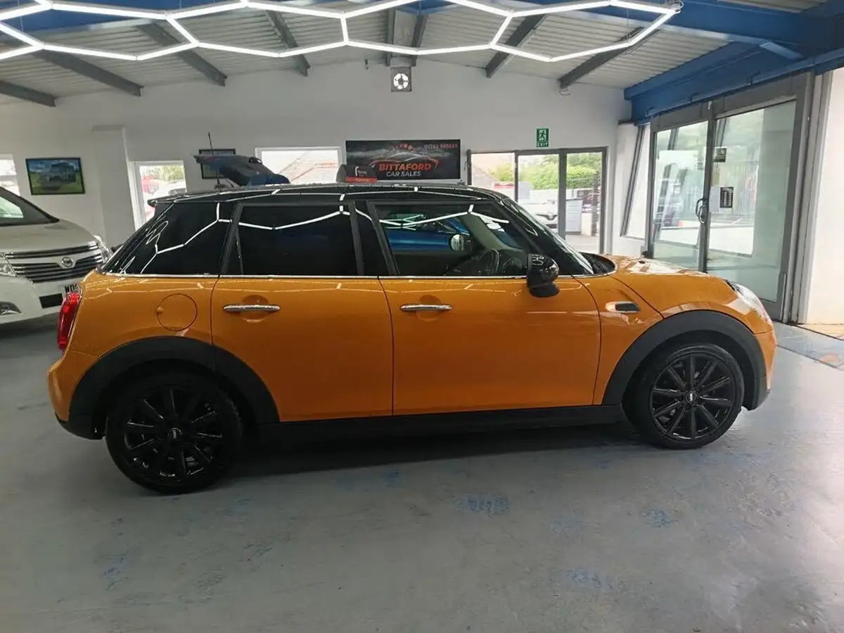 2018-mini-cooper-15td-cooper-d-series-ii-ss-hatchback-5d-big-2