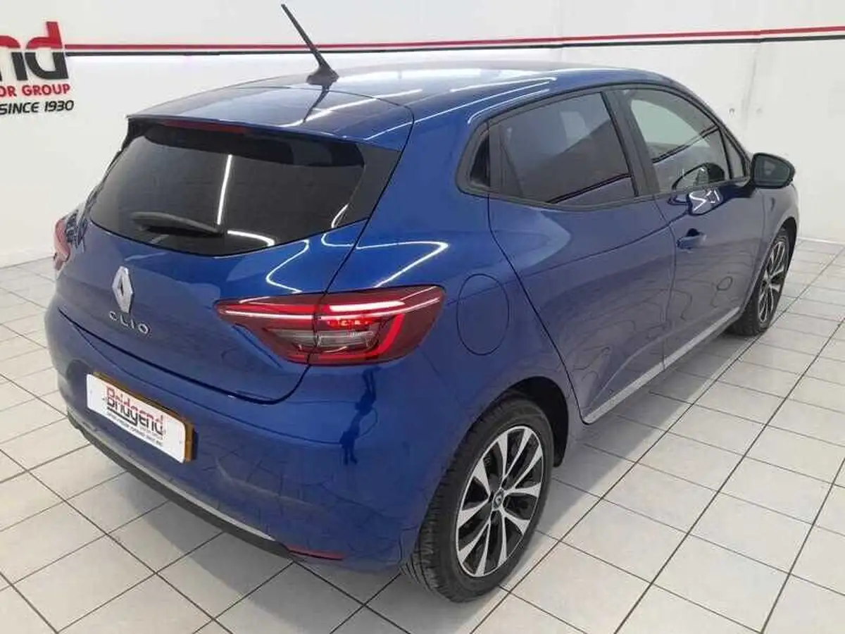2020-renault-clio-10-sce-iconic-75bhp-big-5