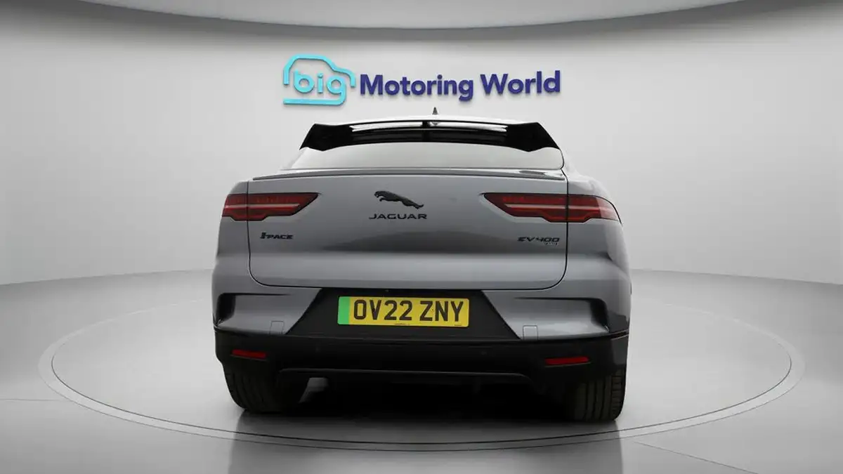2022-jaguar-i-pace-ev400-hse-black-big-6