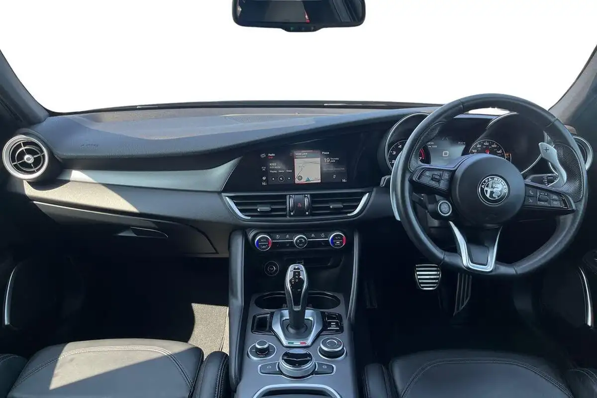 2021-alfa-romeo-giulia-20-veloce-276bhp-big-8