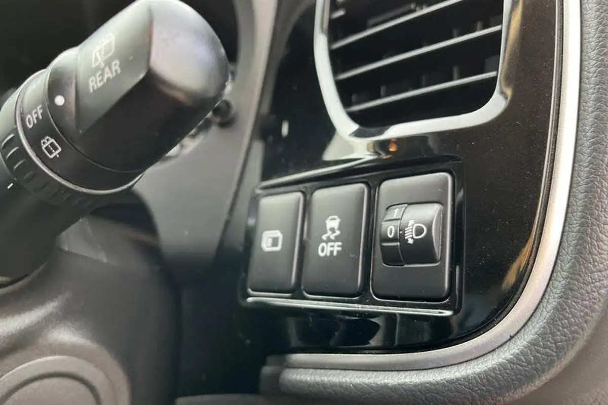 2018-mitsubishi-outlander-22di-d-3-auto-big-26