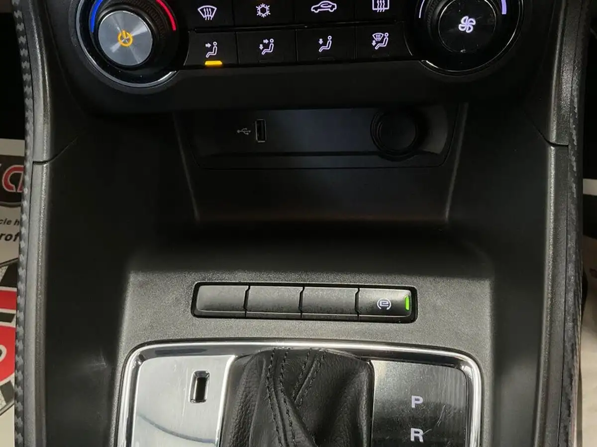 2018-mg-zs-suv-10t-gdi-excite-big-44