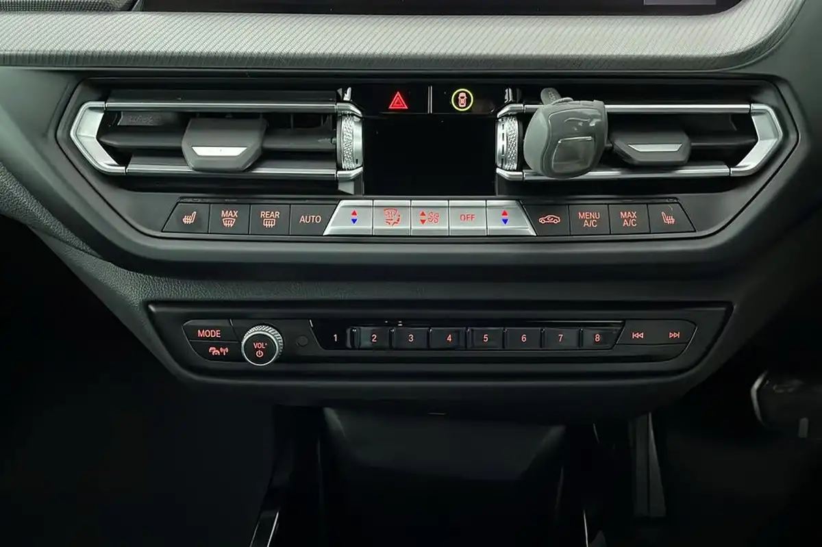 2023-bmw-2-series-15-218i-m-sport-coupe-4d-dct-big-14