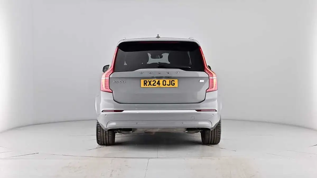 2024-volvo-xc90-20-t8-ultimate-dark-big-75