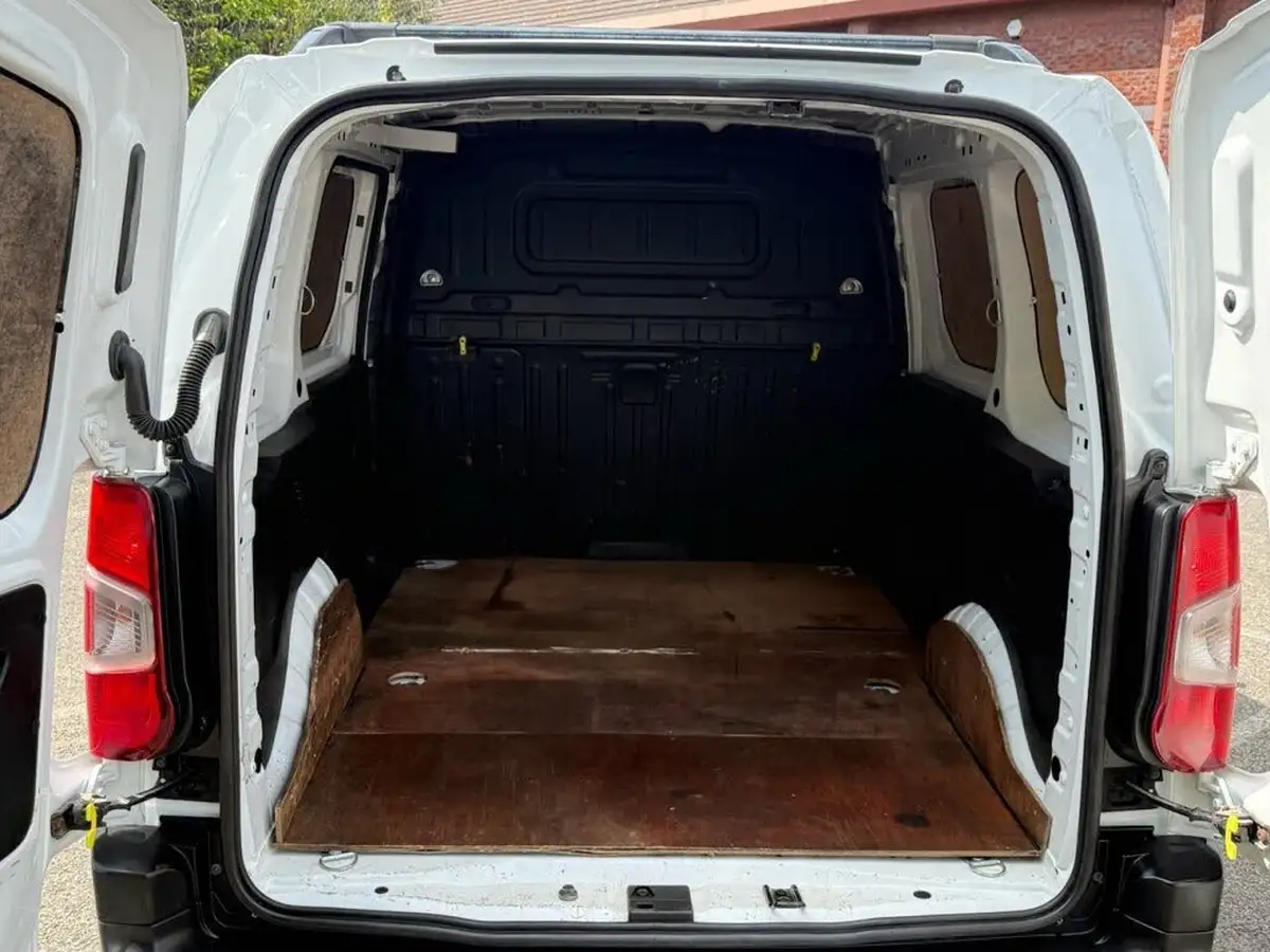 2019-citroen-berlingo-16bluehdi-1000-worker-100pseu6b-ss-panel-big-11