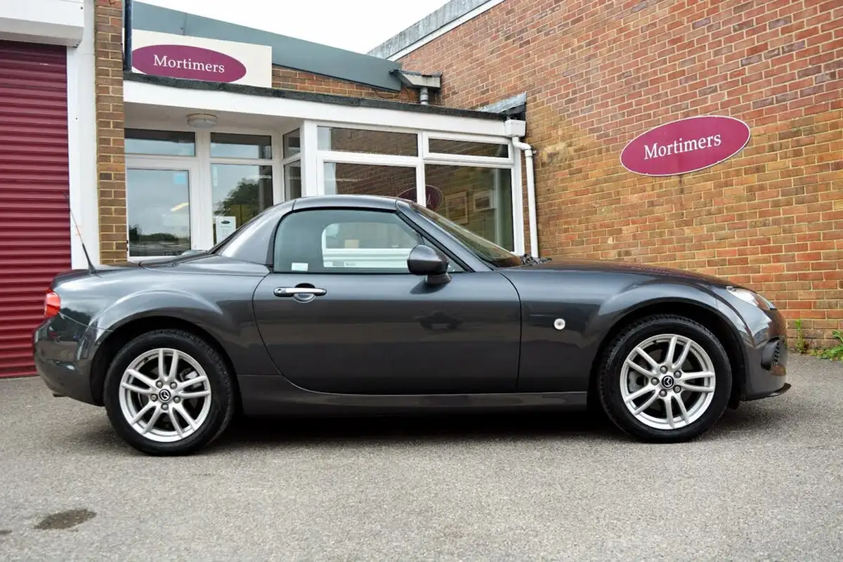 2014-mazda-mx-5-18-roadster-se-big-8