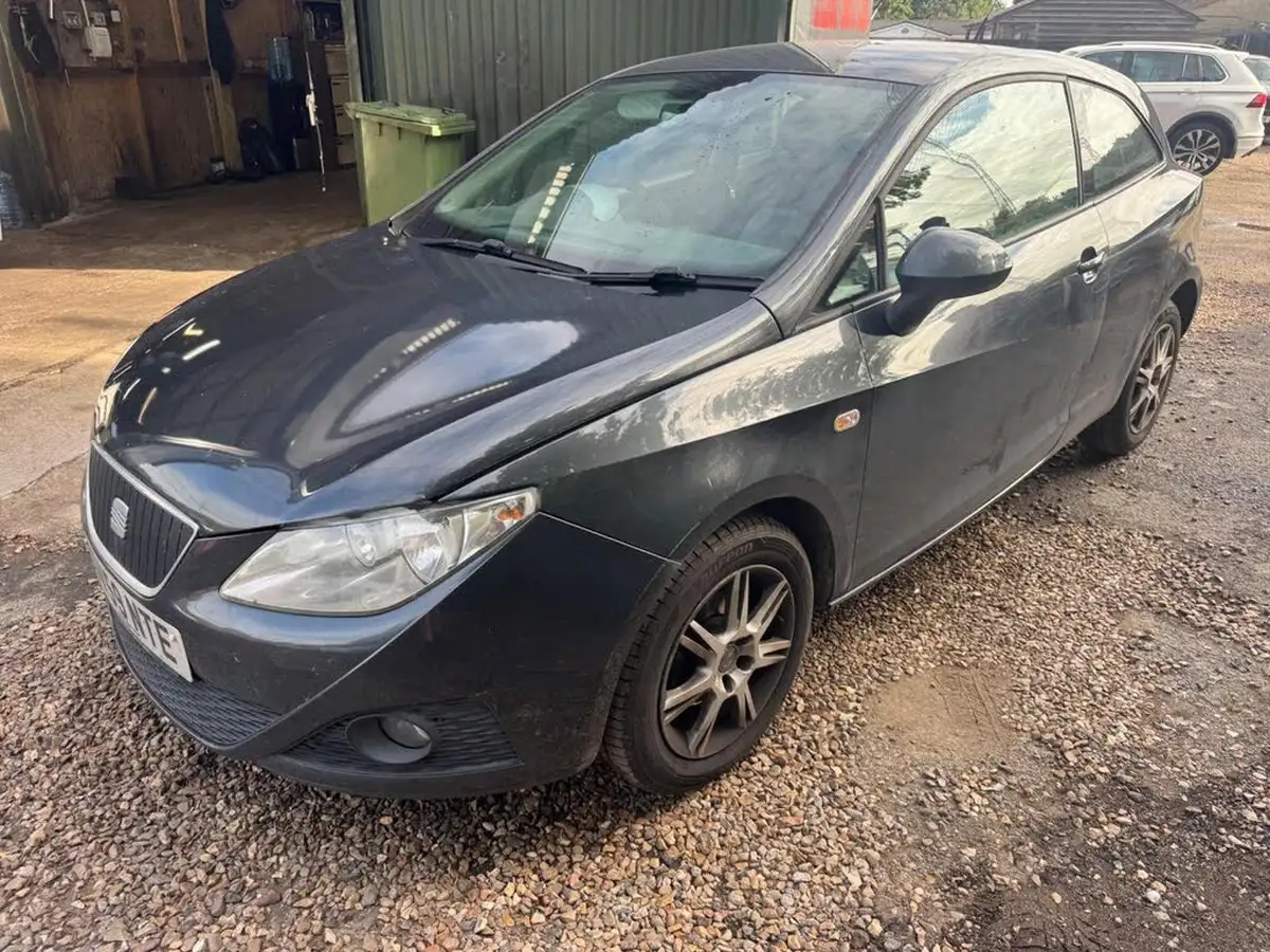 2009-seat-ibiza-14-se-sportcoupe-3d-big-2