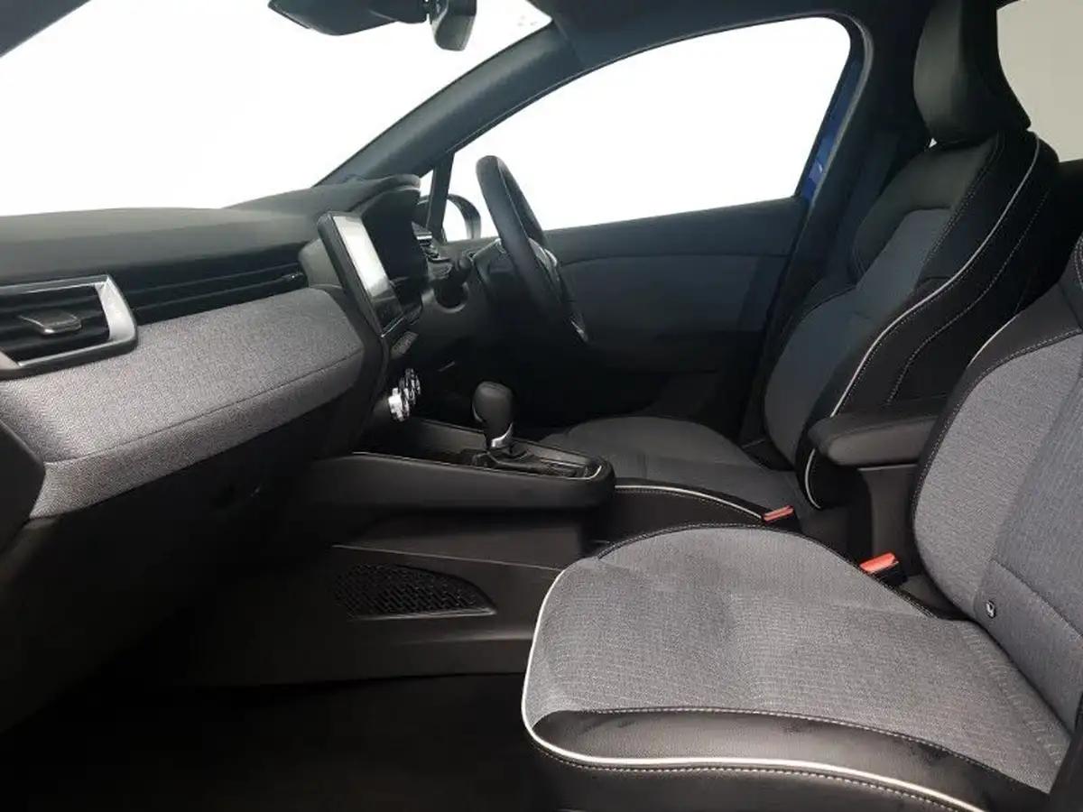 2024-renault-clio-16-techno-big-4
