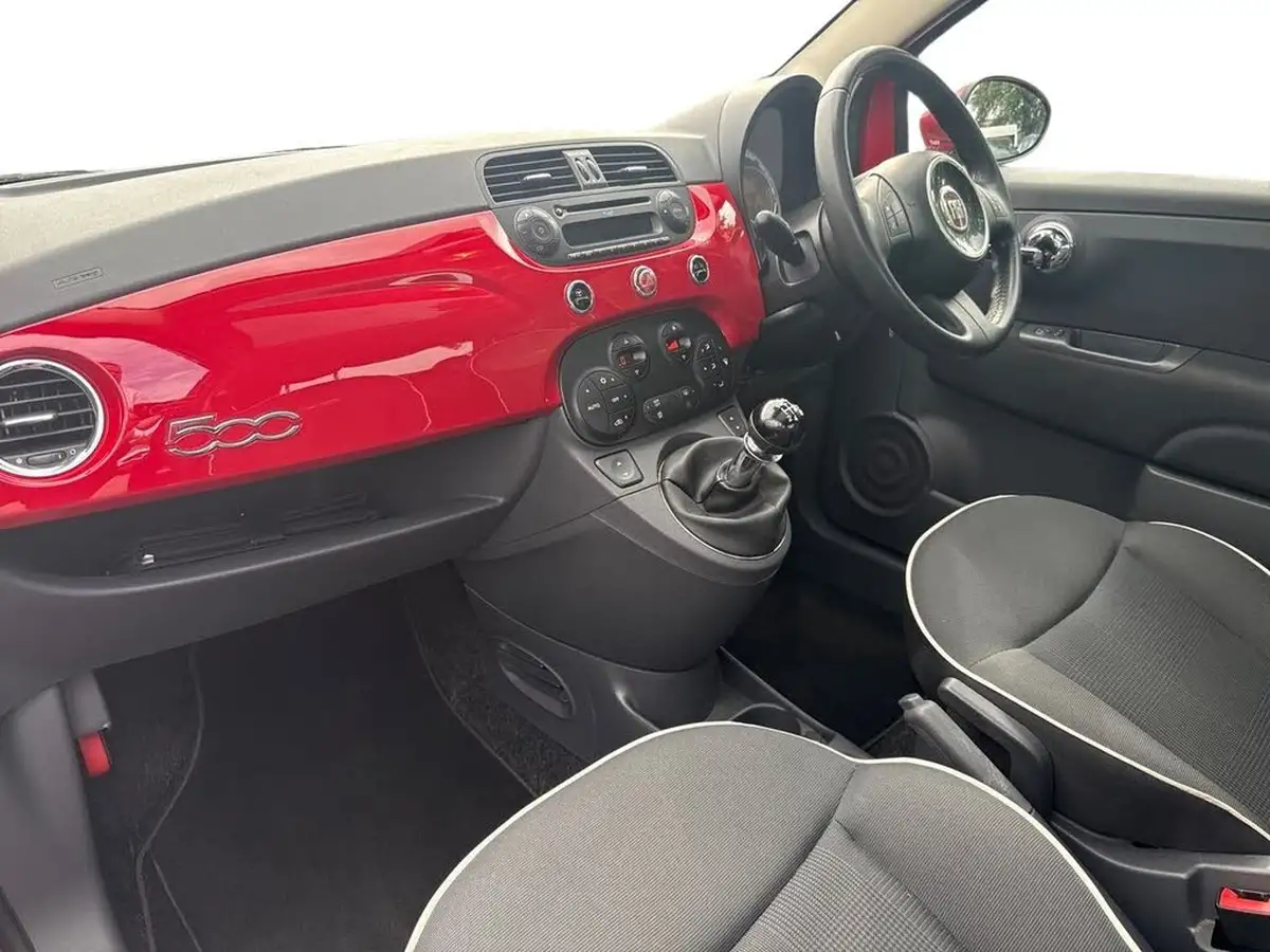2015-fiat-500-12-lounge-ss-big-8