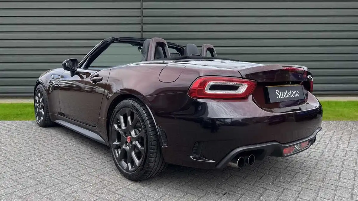 2018-abarth-124-14-multiair-spider-big-2