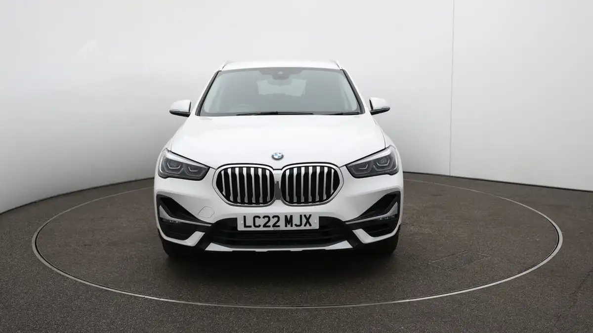 2022-bmw-x1-20-xdrive20i-xline-big-42