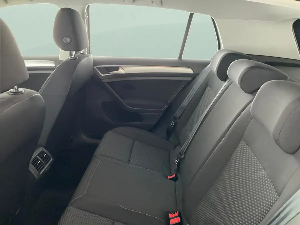 2019-volkswagen-golf-16tdi-s-ss-hatchback-5d-big-28