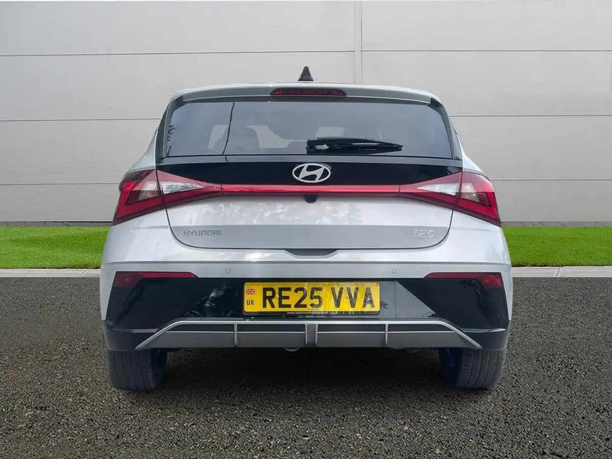 2025-hyundai-i20-10-t-gdi-ultimate-big-5