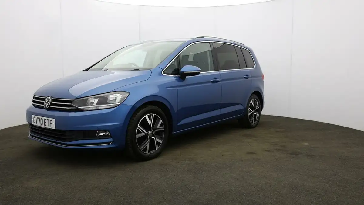 2021-volkswagen-touran-15-tsi-sel-dsg-big-31