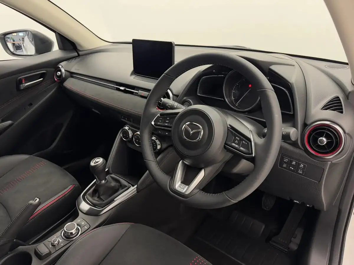 2025-mazda-mazda2-15-e-skyactiv-g-homura-aka-115ps-big-18